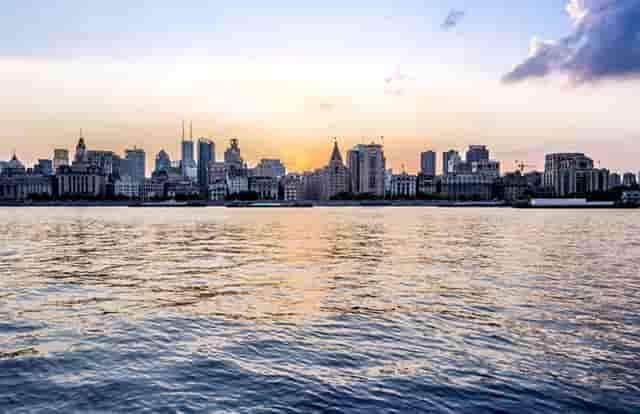 酌古沿津探滦水，扬帆起航新征程